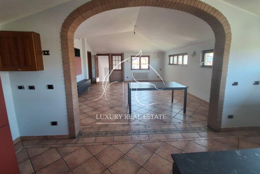 WhatsApp Image 2026-04-08 at 12.11.00